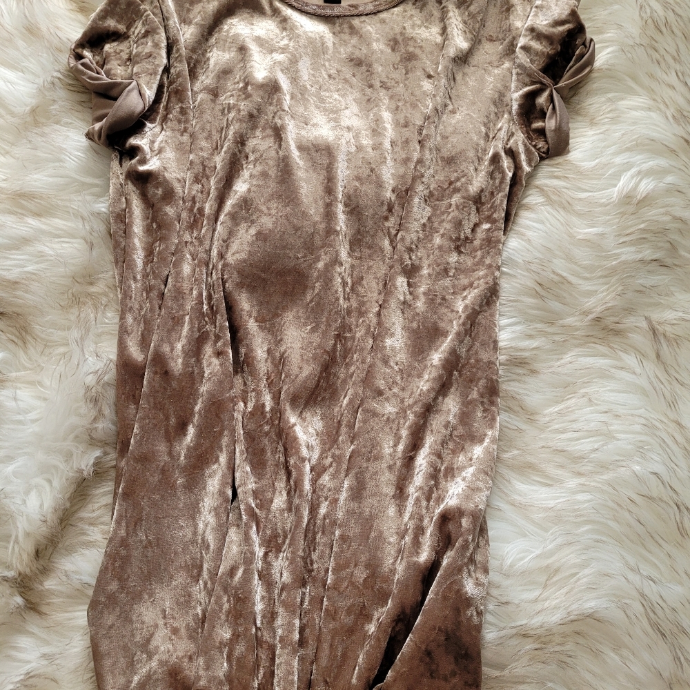 Gold T-Shirt Dress Small